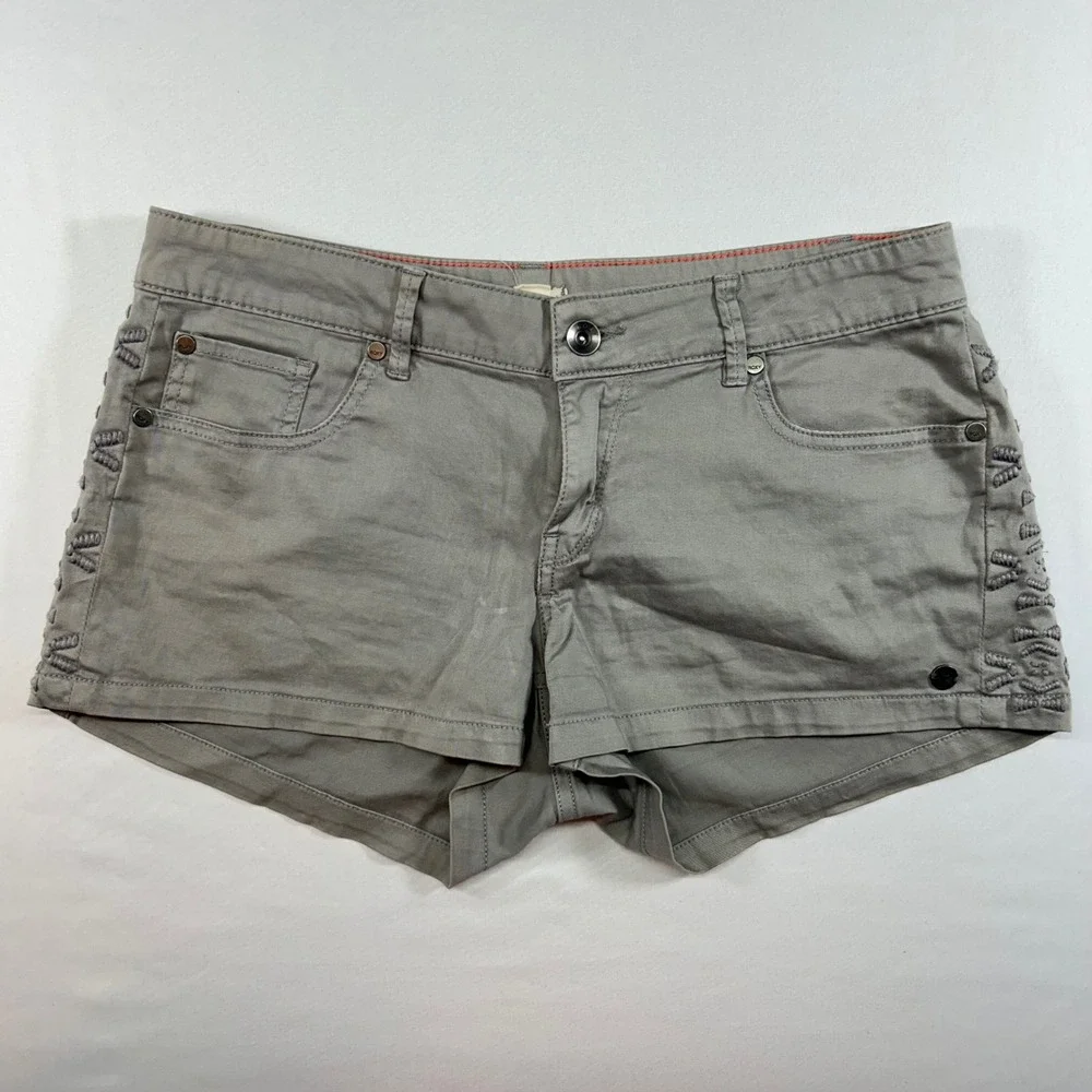 Roxy Gray Embroidered Side Chino Shorts Womens Size 27 Low Rise Beach Casual